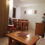 Les D Estives Apartamento *